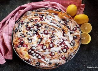 Plăcintă grecească cu foi încrețite și cremă de lămâie cu afine și zmeură – rețeta de soufra Plăcintă grecească cu foi încrețite și cremă cu lămâie, afine și zmeură - rețeta de soufra savori urbane