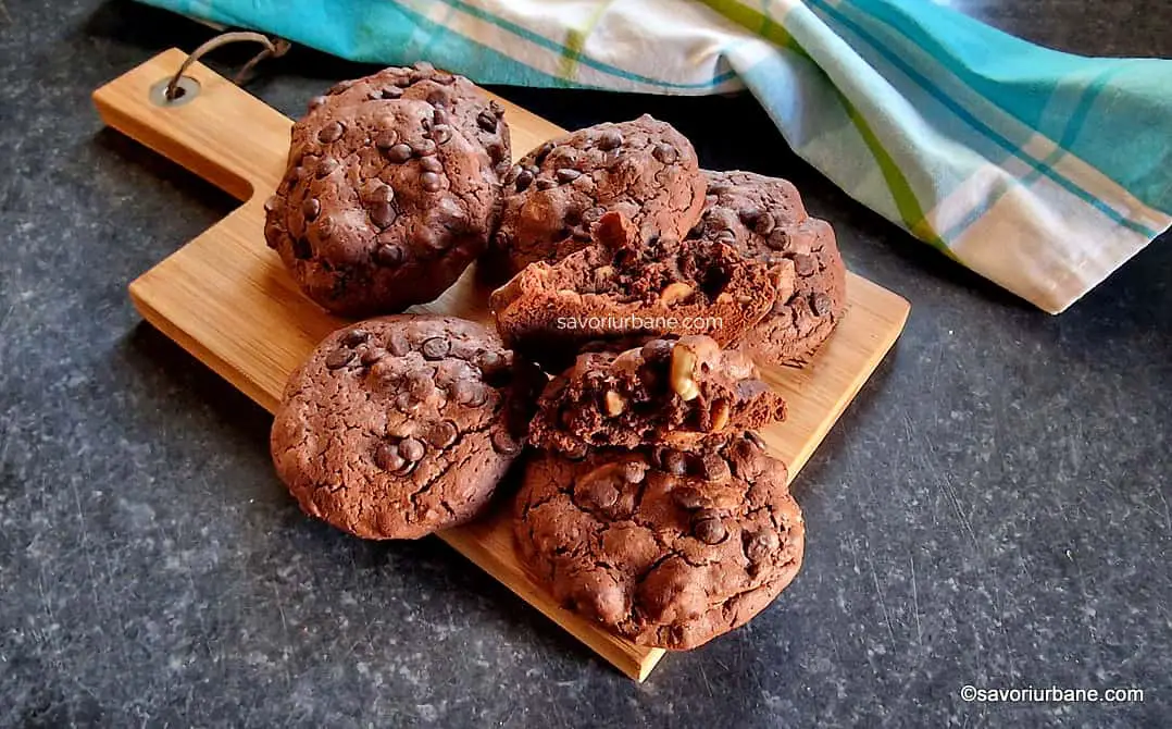 cele mai bune cookies cu ciocolata picaturi alune brownie biscuiti negrese