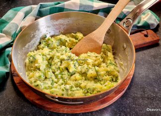 Écrasé de cartofi cu smântână, unt și verdețuri – rețeta franțuzească de cartofi zdrobiți Écrasé de cartofi cu smântână, unt și verdețuri - rețeta franțuzească savori urbane