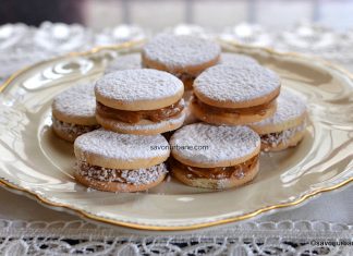Alfajores – rețeta de fursecuri fragede cu cremă caramel din lapte condensat (dulce de leche) Alfajores - rețeta de fursecuri fragede cu cremă caramel (dulce de leche) savori ubane