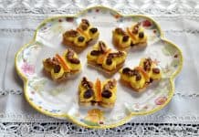 Fursecuri Arlechin în formă de fluturași – cu gem de zmeură și de caise Fursecuri Arlechin în formă de fluturași - cu gem de zmeură și de caise rețeta savori urbane