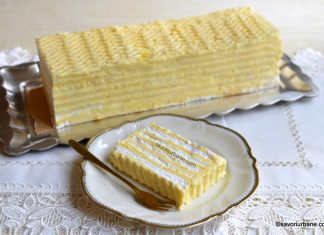 Tort de bezea cu cremă de lămâie și cremă de portocale Tort de bezea cu cremă de lămâie și portocale rețeta savori urbane