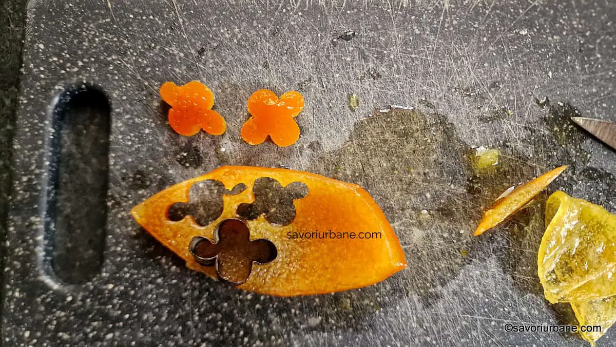 cum se decupeaza forme din coji de portocala confiate (1)