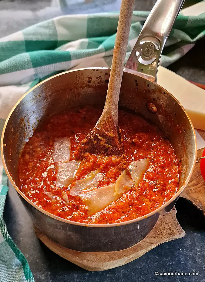 salsa pomodori parmiggiano grana padano basilico aglio reteta