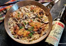Pui Marsala cu ciuperci și smântână, la tigaie – rețeta de Chicken Marsala Pui Marsala cu ciuperci și smântână, la tigaie - rețeta de Chicken Marsala savori urbane