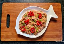 Pastă de ton cu ceapă și ardei copt – rețeta de pastă de pește aperitiv în stil mediteraneean Pastă de ton cu ceapă și ardei copt - rețeta de pastă de pește în stil mediteraneean savori urbane1