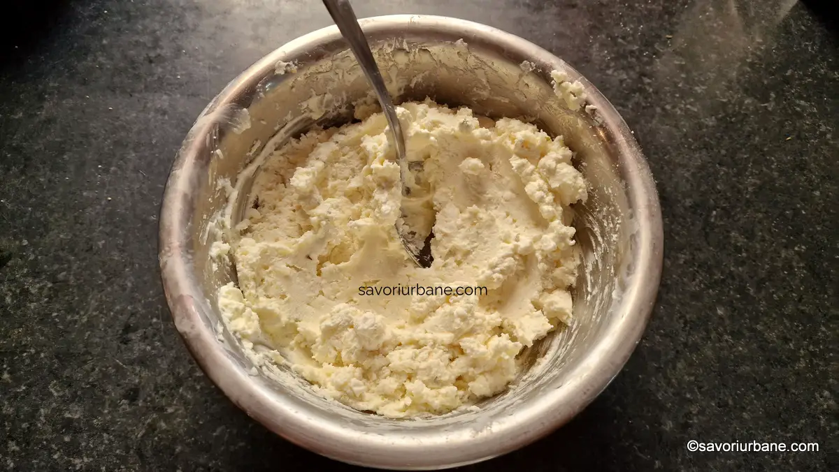 Cum se face crema quattro formaggi (cu 4 tipuri de brânză) (3)