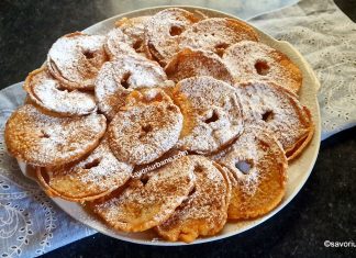 Mere în halat sau în pijama – rețeta de felii de măr în aluat de clătite sau Äpfel im Schlafrock Mere în halat sau în pijama - rețeta de Äpfel im Schlafrock savori urbane