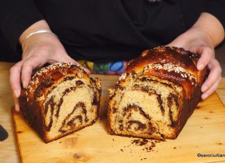 Cozonac fără frământare rețeta video simplă cu umplutură de nucă, ciocolată, stafide etc Cozonac fără frământare rețeta video simplă cu umplutură de nucă, ciocolată, stafide etc savori urbane 1