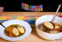 Supă de pui cu găluște pufoase – rețeta video de supă limpede de pasăre (găină, cocoș, rață, gâscă etc) Supă de pui cu găluște pufoase - rețeta video de supă limpede de pasăre (găină, cocoș, rață, gâscă etc) savori urbane