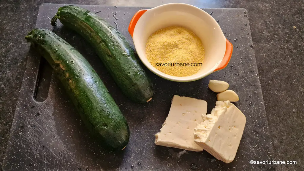 ingrediente dovlecei crocanti zucchini telemea feta malai de porumb usturoi