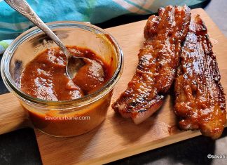 Sos cu cidru de mere și ceapă caramelizată – rețeta de sos BBQ dulce-acrișor-picant pentru cărnuri la grătar, burgeri, fripturi sau legume Sos cu cidru de mere și miere - rețeta de sos BBQ dulce-acrișor pentru cărnuri la grătar, burgeri, fripturi sau legume savori urbane