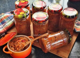 Zacuscă cu morcovi, vinete și ardei copți – varianta rustică de rețeta de tocană de legume pentru iarnă Zacuscă cu morcovi, vinete și ardei copți - rețeta de tocană de legume pentru iarnă savori urbane