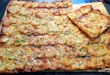 Turtă subțire cu cartofi crocanți și brânză, gratinată la cuptor – rețeta de schiacciata di patate Cartofi feliați crocanți, gratinați cu brânză, la cuptor - rețeta de schiacciata di patate savori urbane