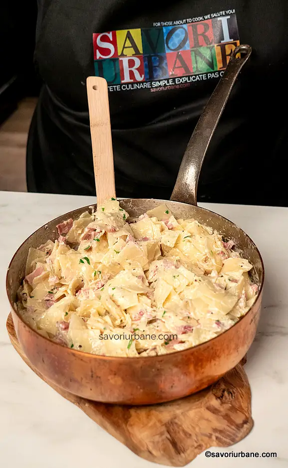 tasche cu smantana si sunca cascaval reteta ardeleneasca