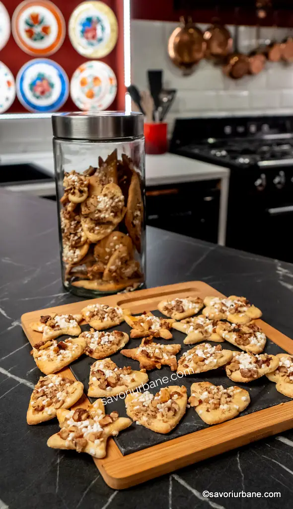 pastrare preckedli in borcan sau cutie cu capac