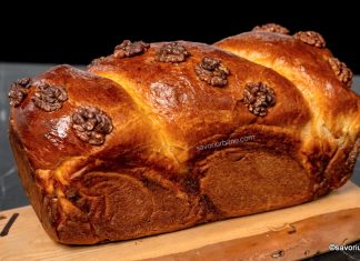 Cozonac simplu cu nucă și rahat – rețeta video de cozonac uriaș care reușește și începătorilor Cozonac simplu cu nucă și rahat - rețeta de cozonac uriaș care reușește și începătorilor savori urbane