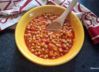 Iahnie de năut cu sos de roșii și legume – mâncare de năut de post sau garnitură Iahnie de năut cu sos de roșii - mâncare de năut de post sau garnitură reteta savori urbane